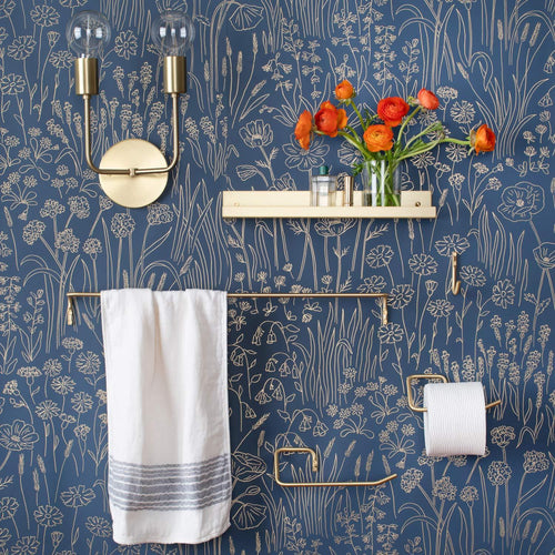 Mara Wire Hand Towel Holder::natural brass::hover